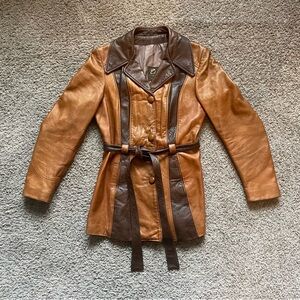 VTG 70s Esprit Women’s Genuine Brown Leather Belted Trench Coat Canada Size XS